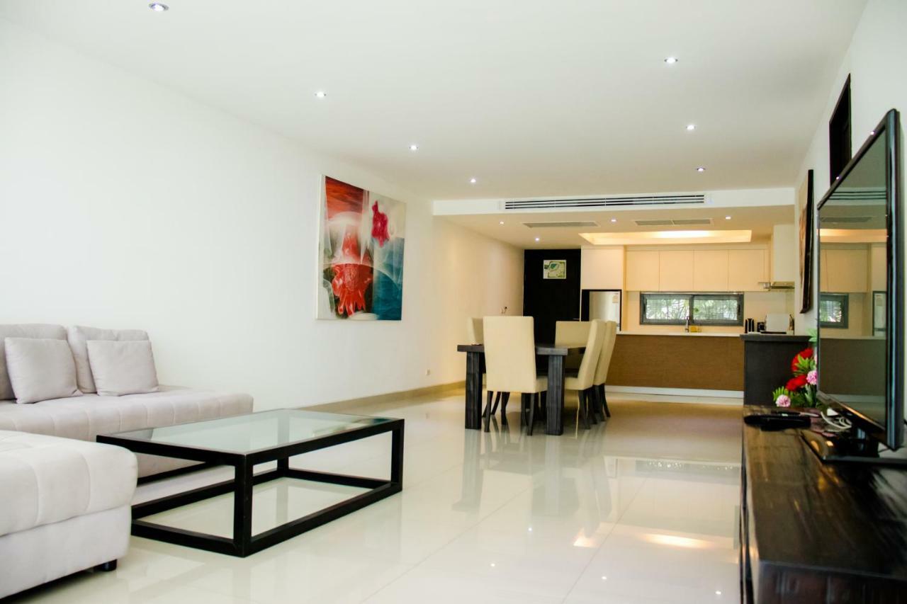 Sansuri Resort - Luxury Apartments Pantai Surin Luaran gambar