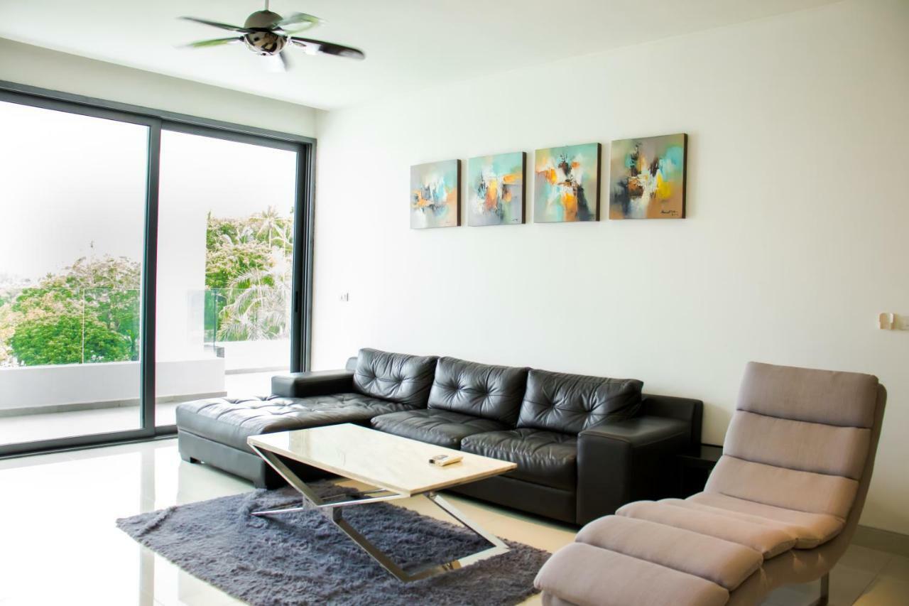 Sansuri Resort - Luxury Apartments Pantai Surin Luaran gambar
